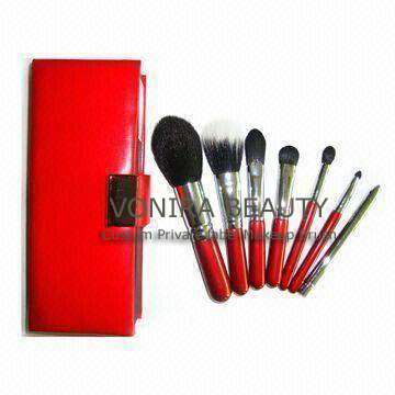 Makeup Brush Set with Cute Box, Wood Handle in Red Color