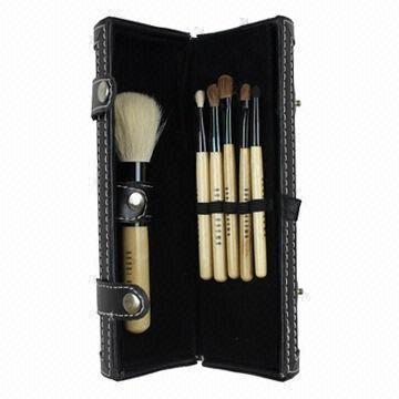 Makeup Brush Set Manufacturer-Newest Style 6-piece Makeup Brush Set with Goat Hair and Wood Handle