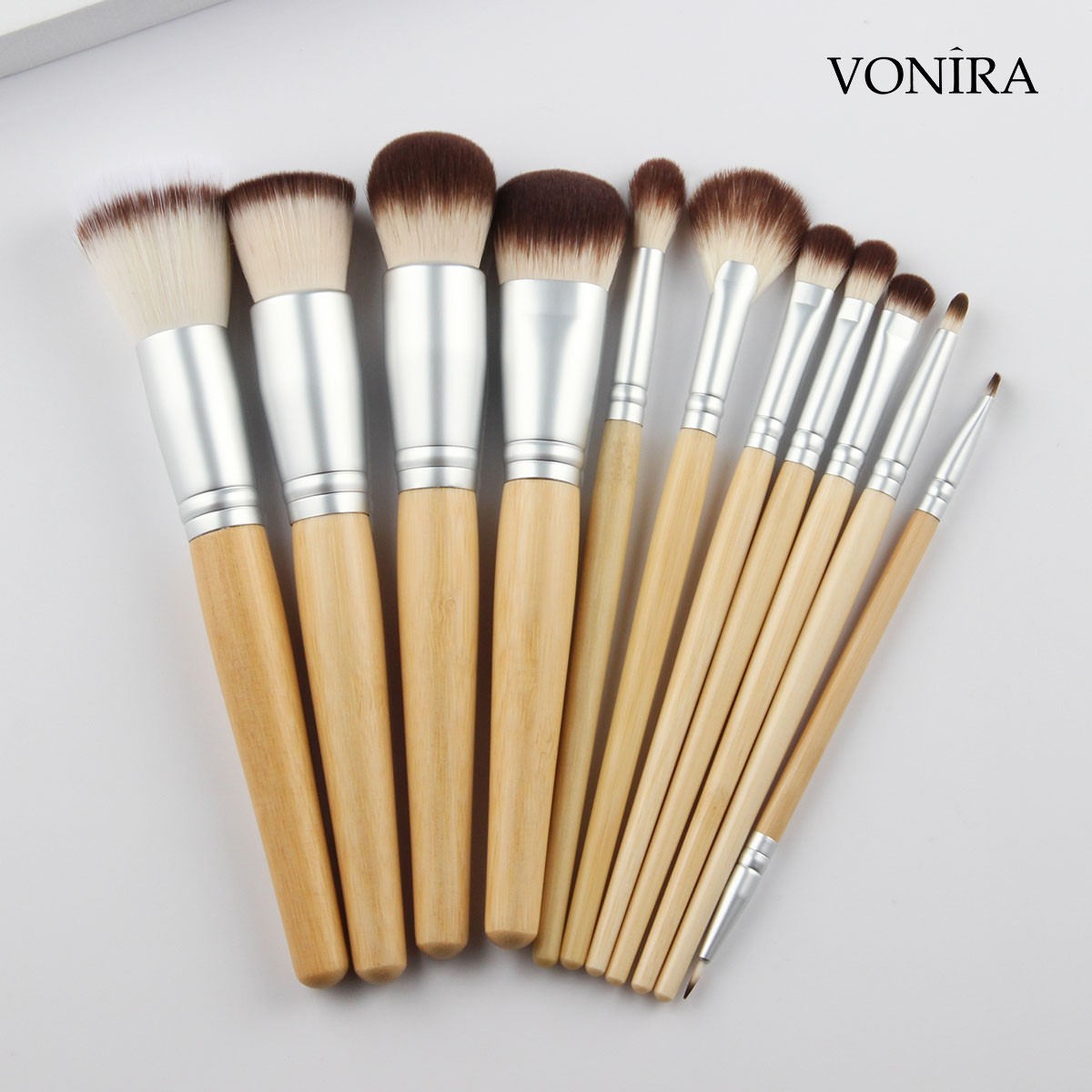 Vonira Beauty Manufacturer OEM 12 Pieces Eco Friendly Natural Bamboo Handle Makeup Brush Set Low MOQ Custom Private Label Make Up Brushes Kit