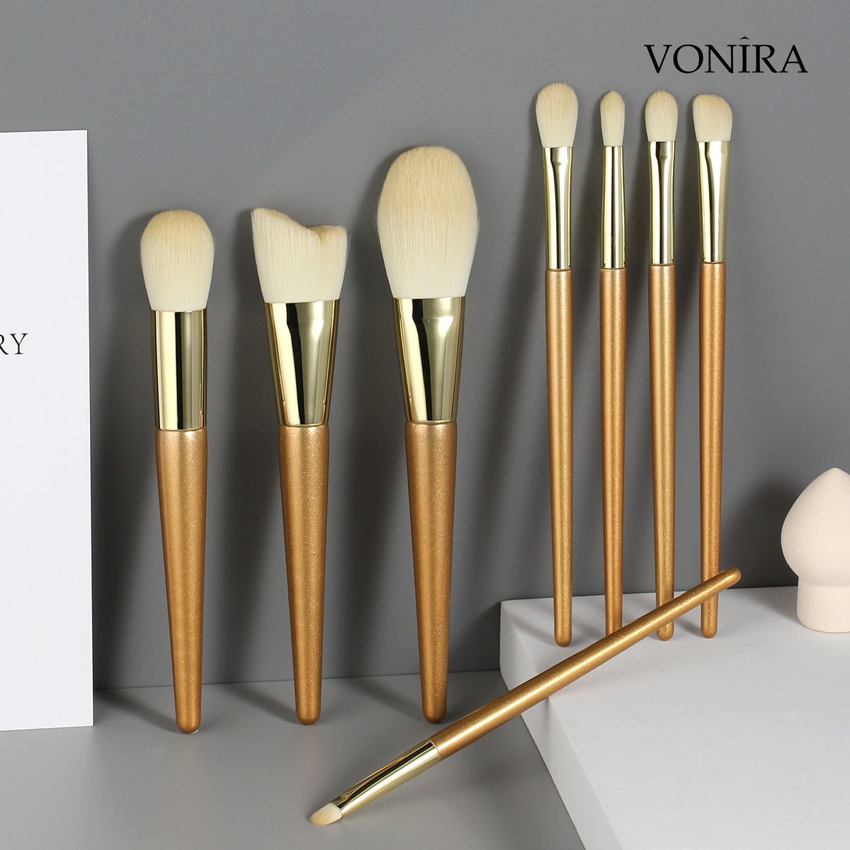 Vonira Custom OEM Wholesale Basic Gold Glitter Wood Handle Makeup Brush Set Drop Shipping Micro Crystal Fibre Make Up Brushes Kit ODM Customer Logo
