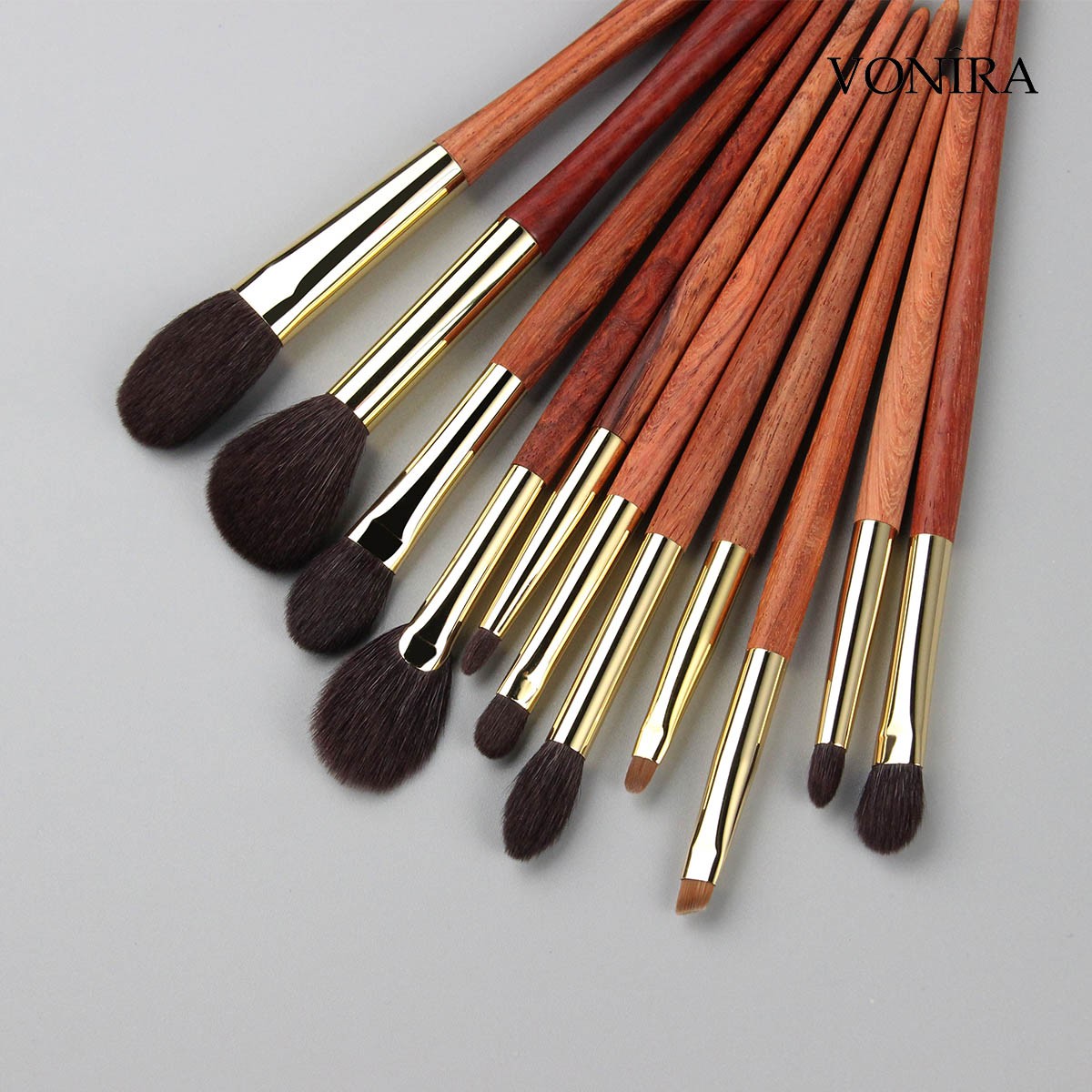 Vonira Beauty Factory Custom Private Label OEM High Quality 14pcs Makeup Brushes Set With 24K Gold Copper Ebony Handle