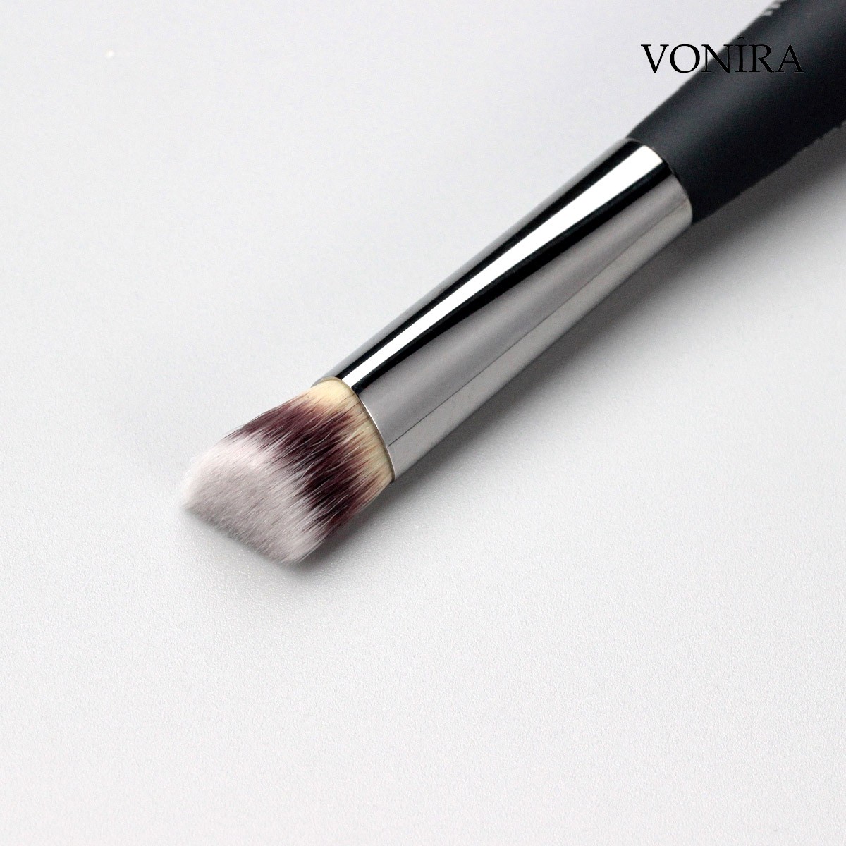Vonira Beauty Wholesale Custom Private Label Luxurious Double Ended Triangle Artist Foundation Concealer Brush