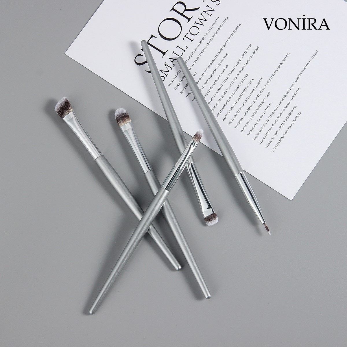 Vonira Free Custom Samples Brochas De Maquillaje Cosmetics Foundation Professional Make up Brushes Silver Color Birch Wooden Handle Makeup Brush Set