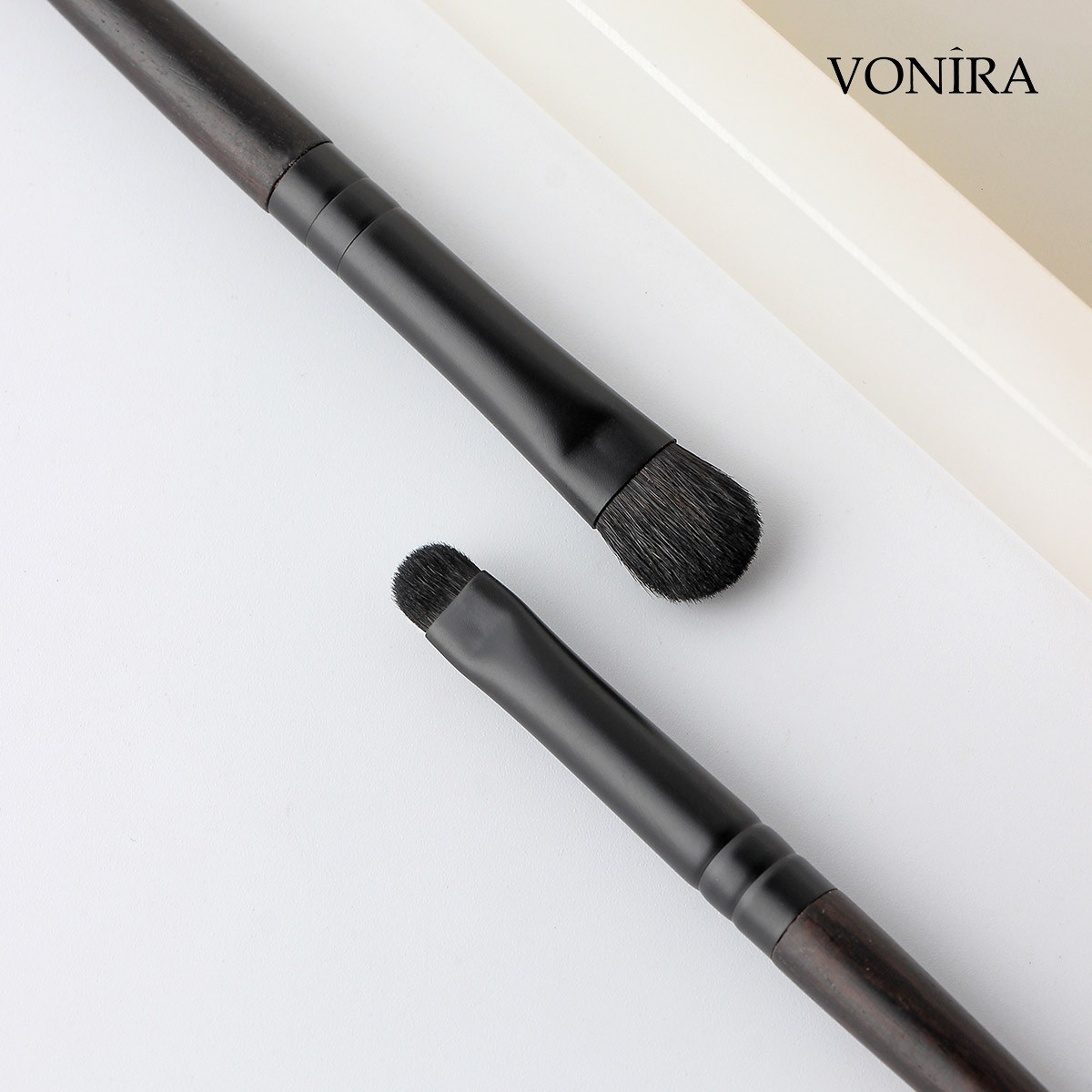Vonira Beauty Luxurious Handcrafted Natural Goat Pony Hair Eboony Wood Matte Black Brass Ferrule Makeup Eye Brushes Set