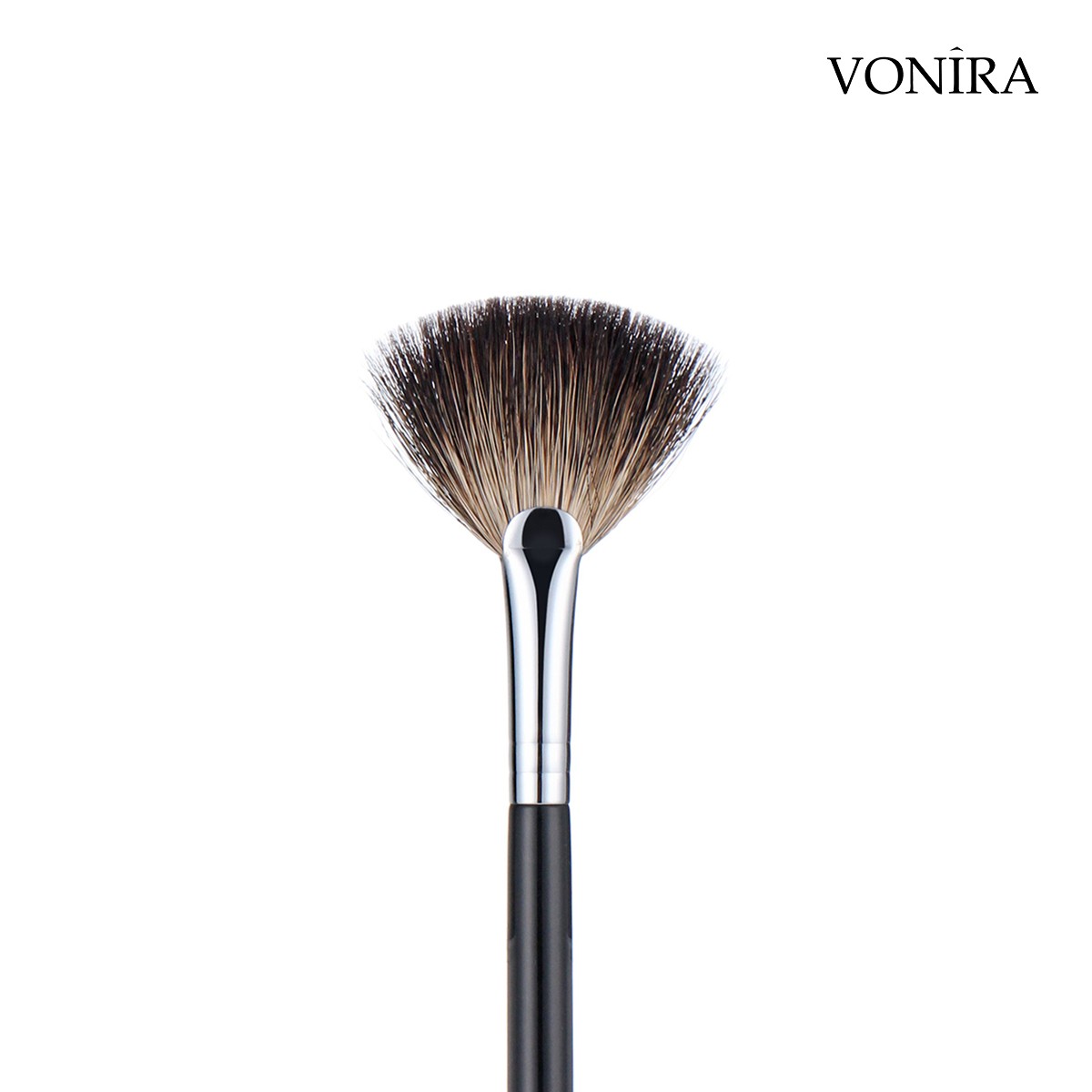 Vonira Beauty High Quality PRO Fan Highlight Sweep Makeup Brush With Silver Copper Ferrule Custom Private Label Service
