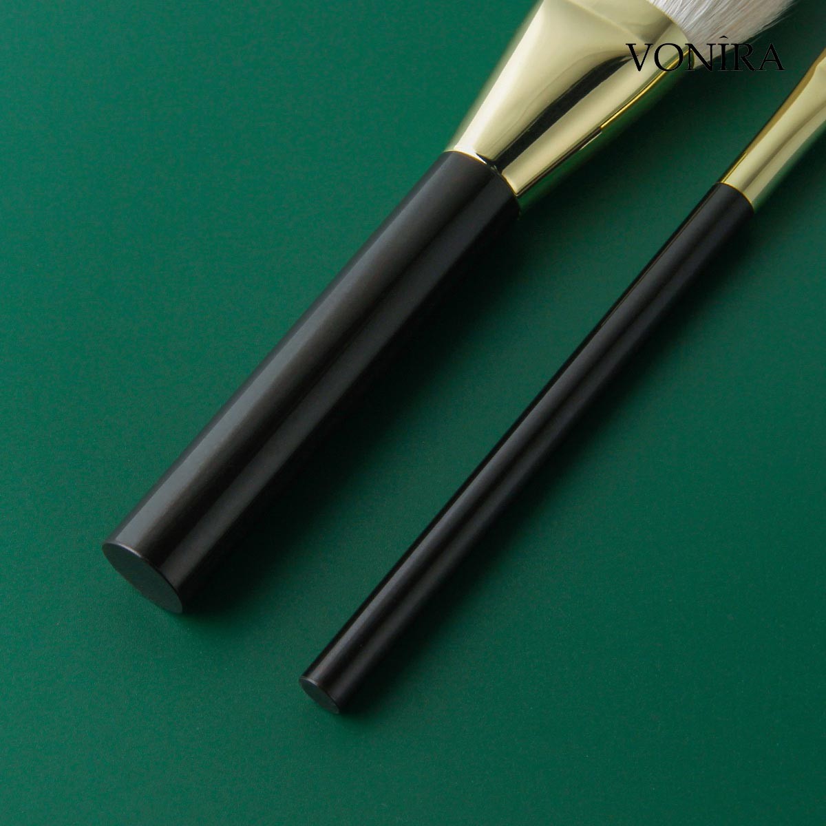 Vonira Luxury Natural Hair Makeup Brush Set Model YFV138 With Gold Copper Ferrule Low MOQ Custom Private Label Make Up Brushes