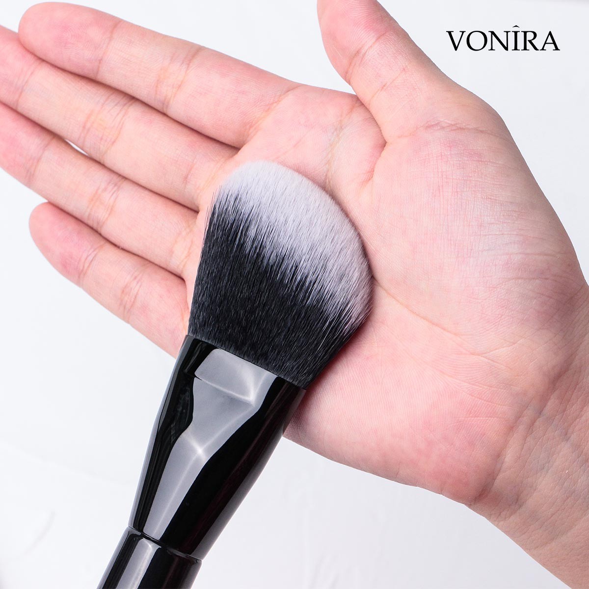 Vonira Beauty OEM ODM Fashion Professional 28 Pieces Makeup Brushes Set Glossy Black Luxury Premium Cosmetic Brushes Set Private Label
