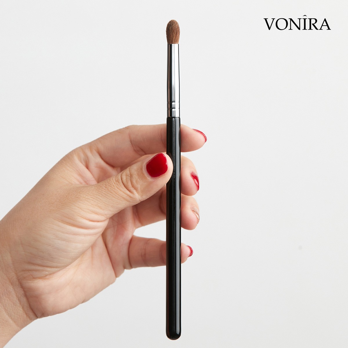 Vonira Beauty Professional Tapered Blending Brush Eye Shadow Brush Eye Pony Hair Makeup Blender Brush Custom Logo Private Label - Image 1