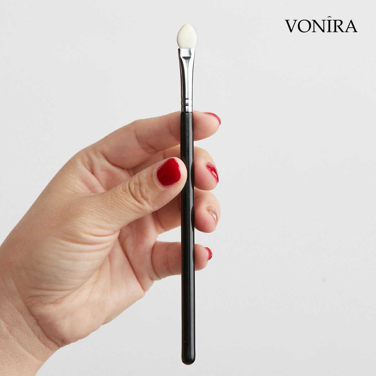 Vonira Beauty Small Makeup Sponge Eye Shadow Applicator With Custom Private Label Service - Image 1