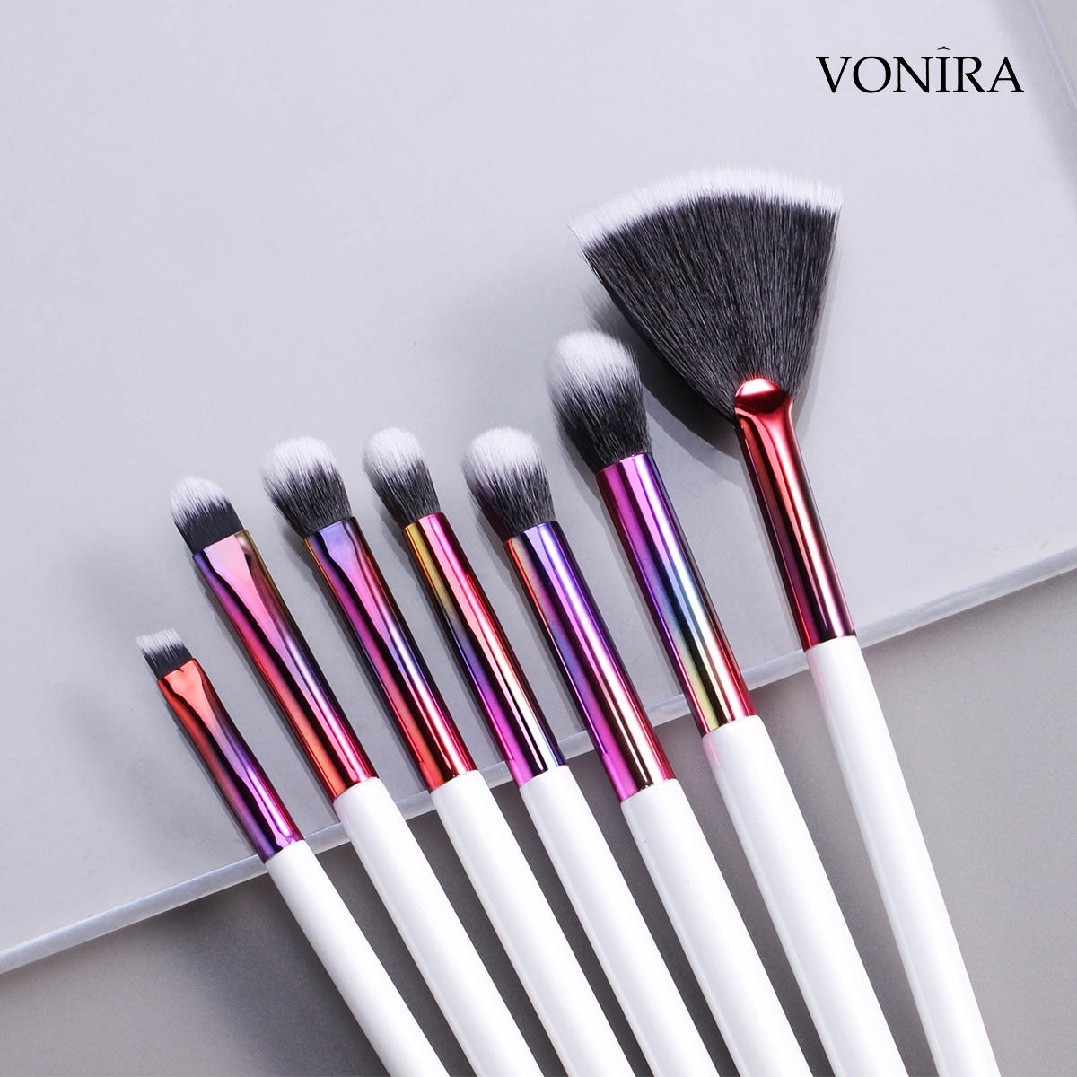 Vonira Beauty Essential 11 Pieces Holographic Makeup Brush Set Cruelty-Free 100% Vegan Bristles