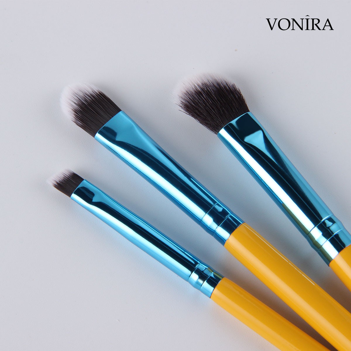 Vonira Beauty Factory Custom Private Label Mini Travel Makeup Cosmetic Brushes Kit With Taklon Synthetic Hair Yellow Birch Wooden Handles