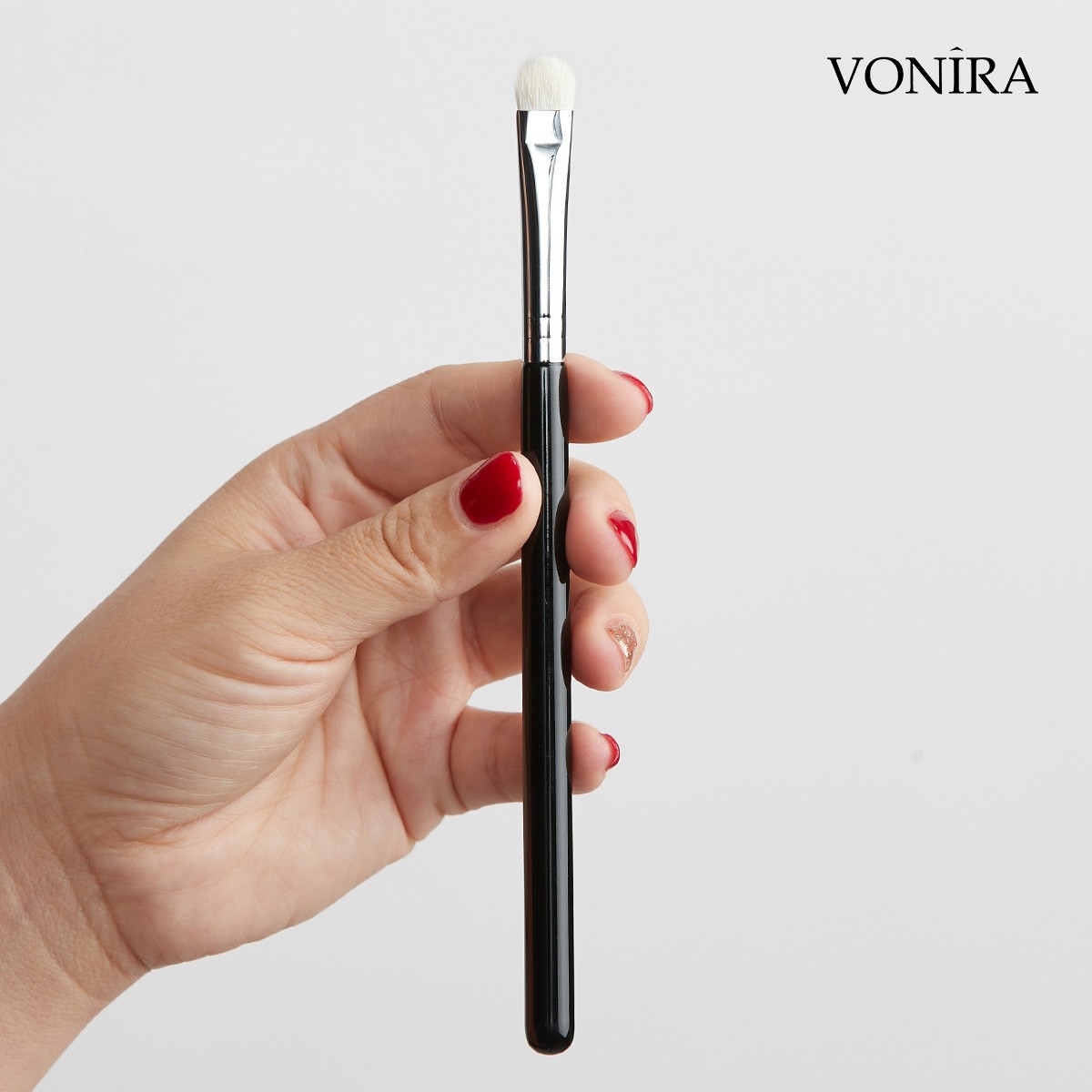 Vonira Beauty Factory Wholesale Makeup Eye Shader Brush Tools With Custom Private Logo Name OEM ODM OBM - Image 1