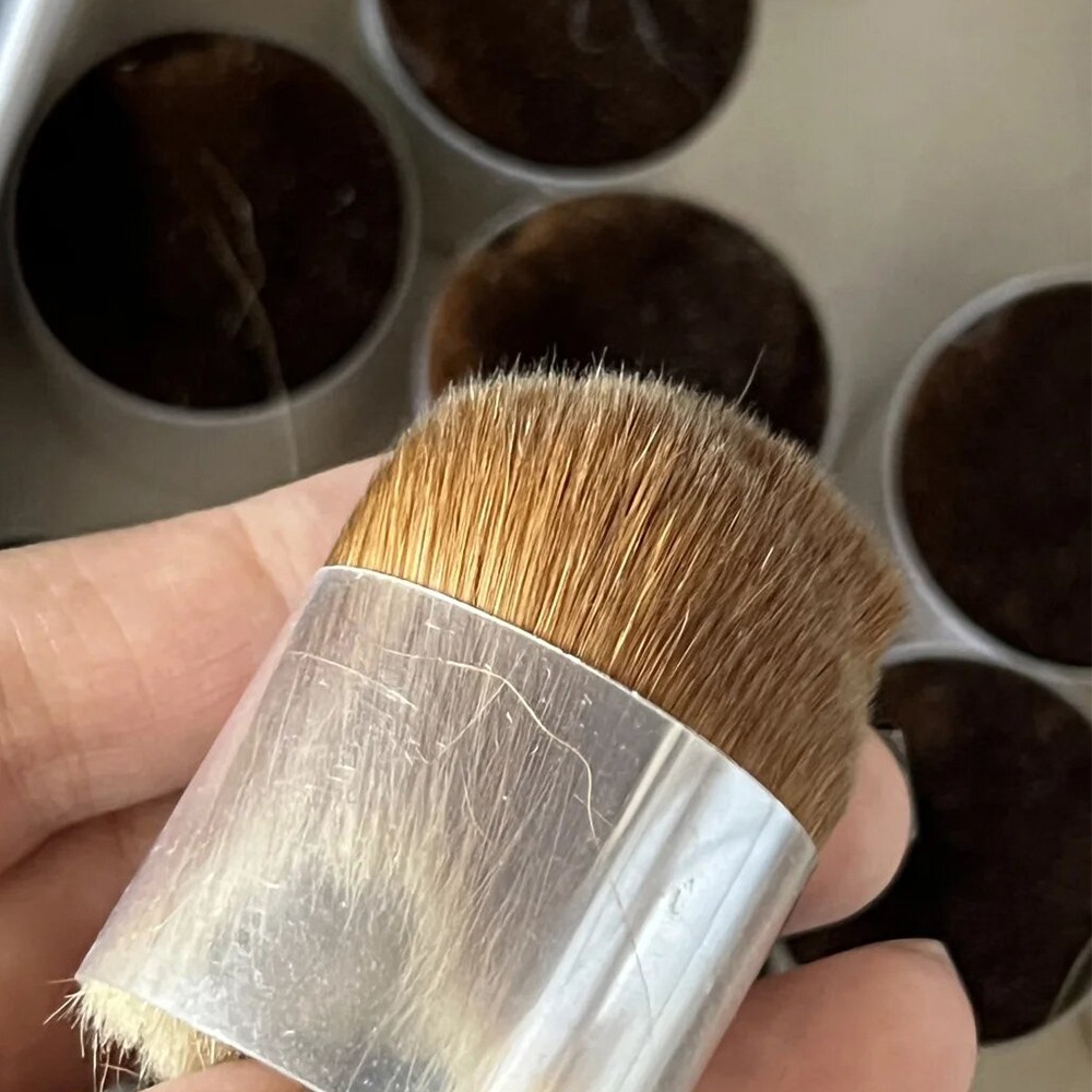 Vonira Beauty Factory Wholesale Small Detail Eyeshadow Brush With Silver Copper Ferrule Custom Private Label Manufacturing Service - Image 8
