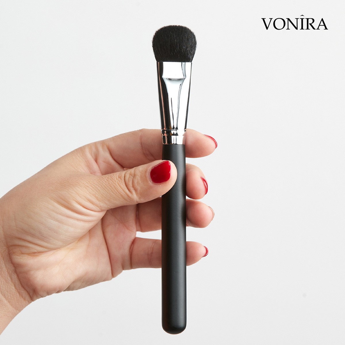 Vonira Beauty Short Dense Cheek Multi Task Detail Powder Brush With Silver Copper Ferrule Black Handle Custom Private Label Service - Image 3