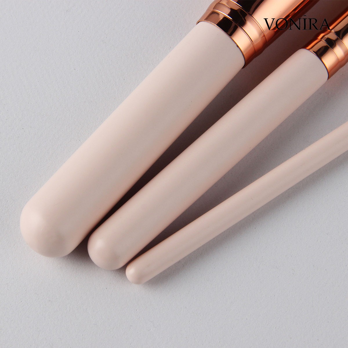 Vonira Wholesale OEM 12pcs Rosy Makeup Brushes Set With Natural Goat Highlighting Contour Eye Shadow Taklon Powder Face Makeup ODM Customized