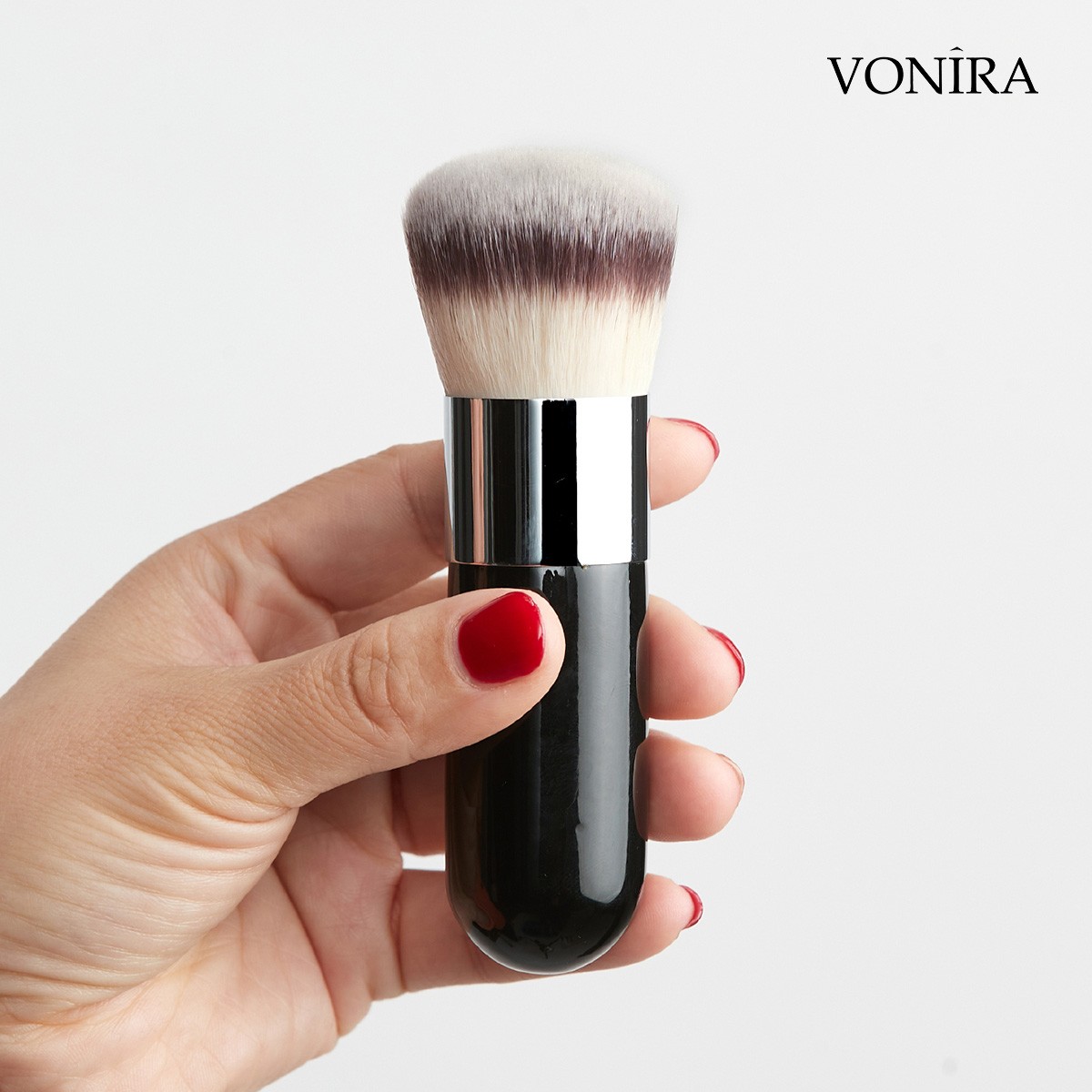 Vonira Beauty Wholesale Soft Dome Shaped Loose Powder Body Polishing Makeup Brush With Copper Ferrule OEM LOGO Private Label - Image 4