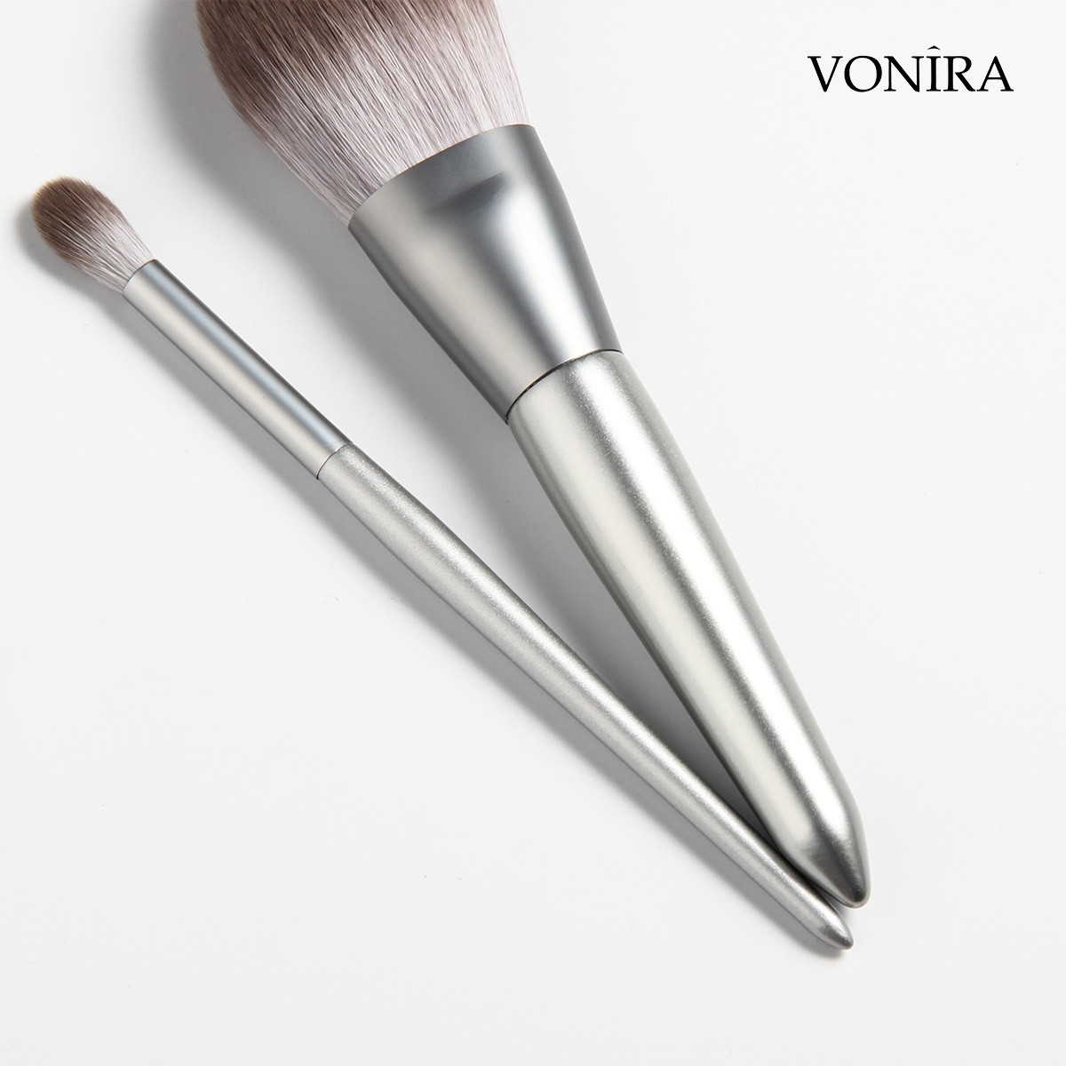 Vonira Custom Corn Fiber Makeup Brushes Set Private Label Make up Brushes 13Pcs New Arrival Silver Wooden Handle Professional Vegan Brushes
