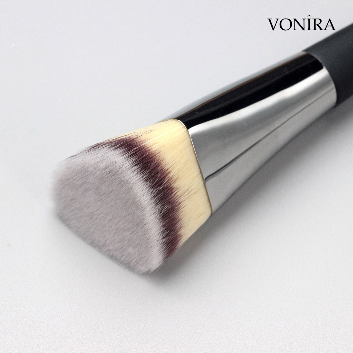 Vonira Beauty Wholesale Luxurious Double Ended Triangle Artist Foundation Concealer Makeup Brush Custom Private Label