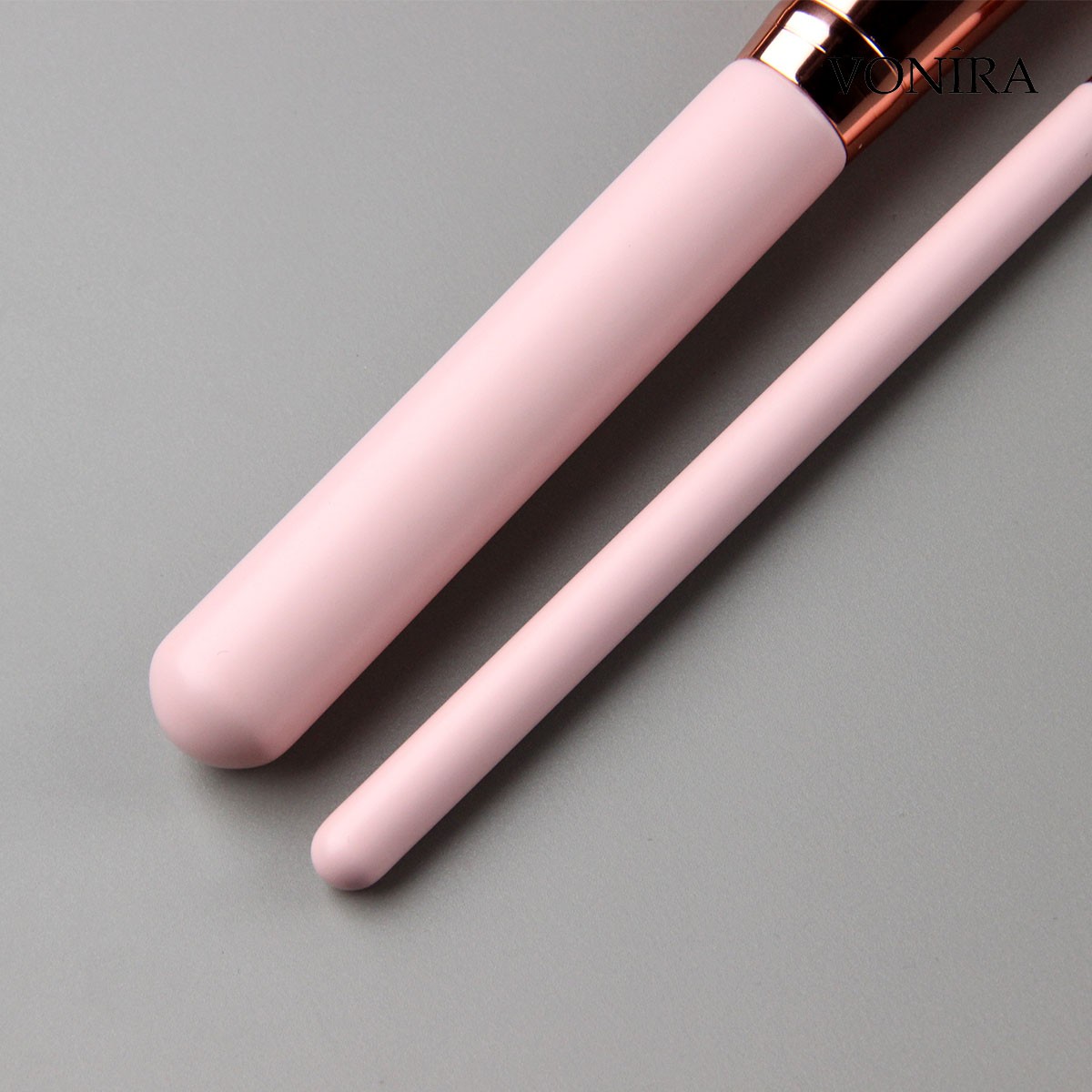 Vonira Wholesale Pink 12pcs Professional Makeup Brush Set Natural Goat Hair Premium Synthetic Face Powder Contour Blush Eye Make up Tools Kit