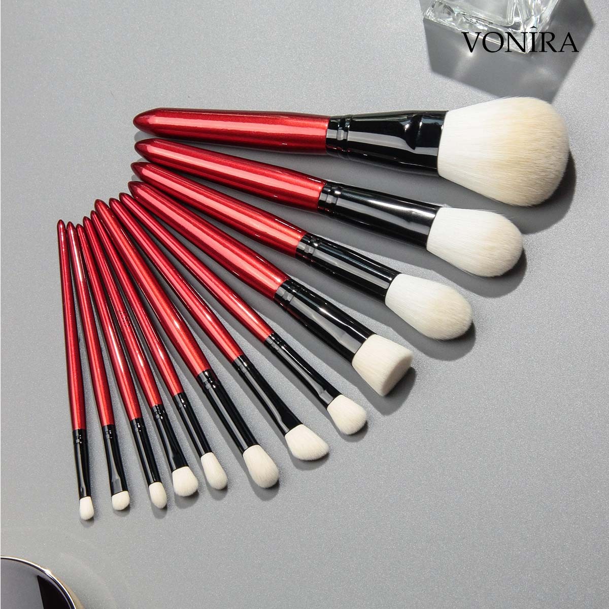 Vonira Beauty Wholesale Customised Private Logo 12 PCS High Quality Affordable Synthetic Hair Cosmetics Brush Makeup Tool Kit